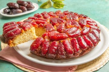 بطعم لا يقاوم.. طريقة عمل كيكة البلح في المنزل حضريها حالا لأولادك