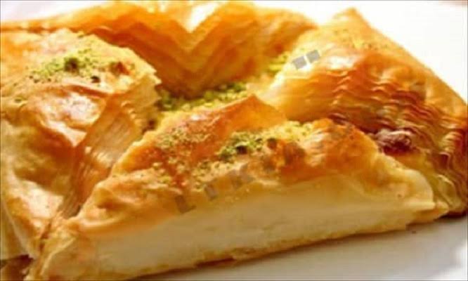 الجلاش بالكاسترد: حل سريع وسهل لوجبة حلوى مميزة في أي وقت! 5 الجلاش بالكاسترد: حل سريع وسهل لوجبة حلوى مميزة في أي وقت!