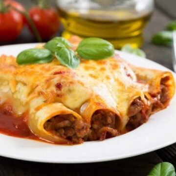 يلا نجدد أطباقنا بأكلة إيطالية.. أعملي الكانيلوني بواحدة من أسهل الطرق العالمية