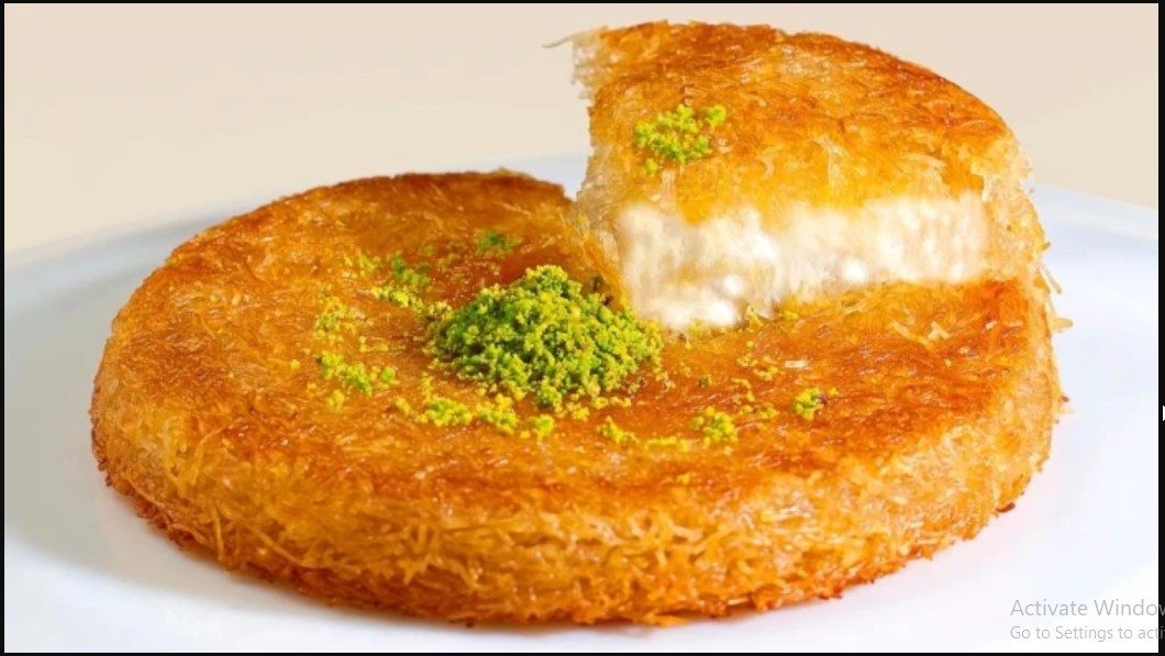 اعمليها وانت بيتك الكنافه بالقشطه زى المحلات.. اشهر الحلويات الرمضانيه على أصولها سهلة جدا بطعم خطير وقوام رهيب وسر لونها وتماسك القشطة 5 اعمليها وانت بيتك الكنافه بالقشطه زى المحلات.. اشهر الحلويات الرمضانيه على أصولها سهلة جدا بطعم خطير وقوام رهيب وسر لونها وتماسك القشطة