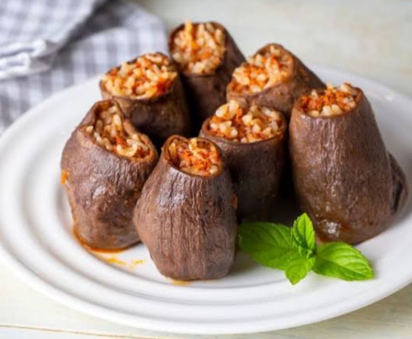 أكلة ساخنة تدفينا في البرد ده.. أعملي محشي الباذنجان باللحمة المفرومة بحرفية المطاعم