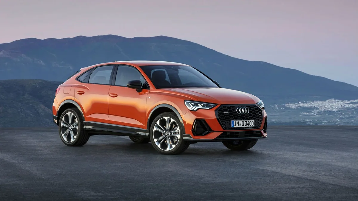 موصفات سيارة أودي Audi Q7 2024 مذهلة بالتطور والفخامة والتكنولوجيا المتقدمة 5 موصفات سيارة أودي Audi Q7 2024 مذهلة بالتطور والفخامة والتكنولوجيا المتقدمة