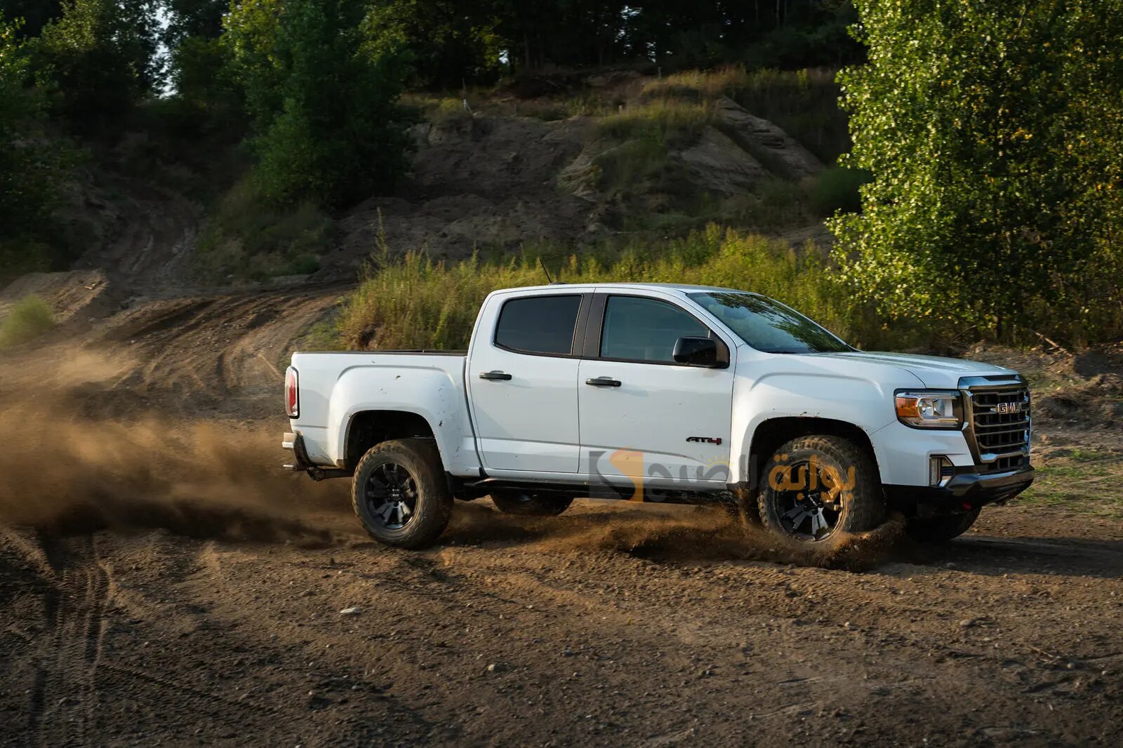 جمس كانيون أيه تي فور اكس 2024 GMC canyon عملاق الطرق الوعرة بأداء قوي 5 جمس كانيون أيه تي فور اكس 2024 GMC canyon عملاق الطرق الوعرة بأداء قوي