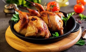 وداعاً لأكل المطاعم…أسرع طريقة لعمل السمان المحشي بالأرز بتتبيلة خطيرة