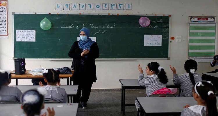 التخصصات وموعد التقديم.. التعليم تكشف تفاصيل مسابقة المعلمين الجديدة 5 التخصصات وموعد التقديم.. التعليم تكشف تفاصيل مسابقة المعلمين الجديدة