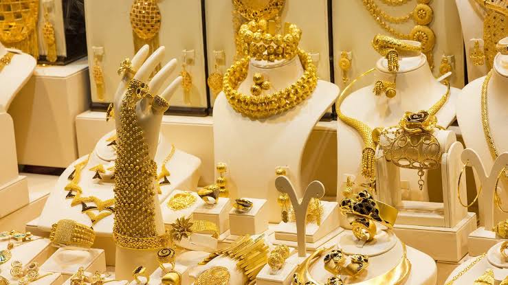 “يواصل الارتفاع” أسعار الذهب اليوم الخميس 1 فبراير خلال الفترة المسائية