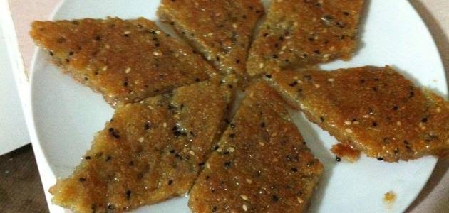 سيبك من حلويات المحلات وتعالي اقولك طريقة عمل الحلبة بالسميد على أصولها 5 سيبك من حلويات المحلات وتعالي اقولك طريقة عمل الحلبة بالسميد على أصولها