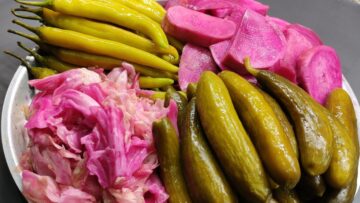 الحقى خللي قبل رمضان.. خطوات تحضير الخيار واللفت المخلل في أسرع وقت