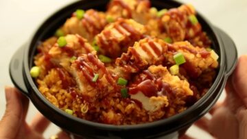 حضريه مع الفراخ المقرمشة.. طريقة عمل رز الريزو في المنزل بخطوات بسيطة وطعم أحلى من المحلات