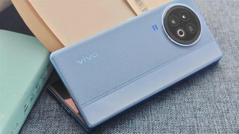 الجميع يترقب Vivo X Fold3 Pro صاحب المواصفات الرائعة والتي ستكون قفزة هائلة لأي هاتف قابل للطي 5 الجميع يترقب Vivo X Fold3 Pro صاحب المواصفات الرائعة والتي ستكون قفزة هائلة لأي هاتف قابل للطي