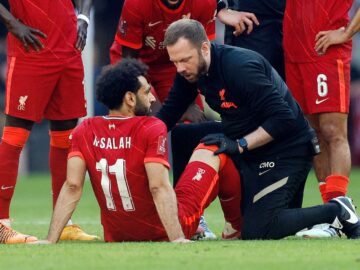 التشكيل المُتوقع لنادي ليفربول لنهائي كأس الرابطة أمام تشيلسي وموقف محمد صلاح من المشاركة