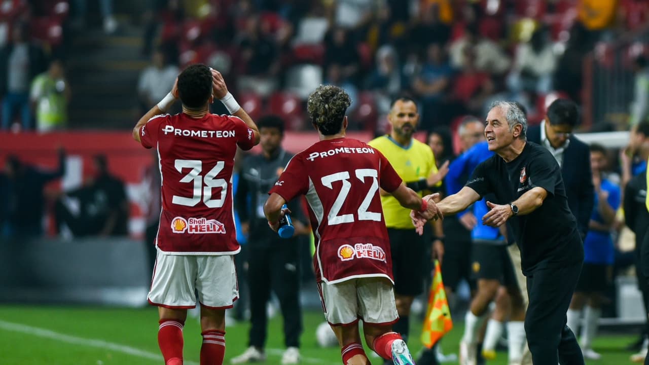 بموافقة كولر.. الأهلي يقرر عرض نجمه للبيع في الانتقالات الصيفية