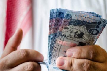 دعم مالي شهري.. توضيح هام من التأمينات استحقاق ساند حال إنهاء المنشأة للعقد