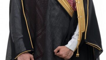 الفئات الملزمة بارتداء البشت في أماكن العمل والمناسبات الرسمية