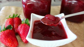طرق رائعة لعمل مربى الفراولة في البيت موفرة وأحلى من البرطمانات الجاهزة