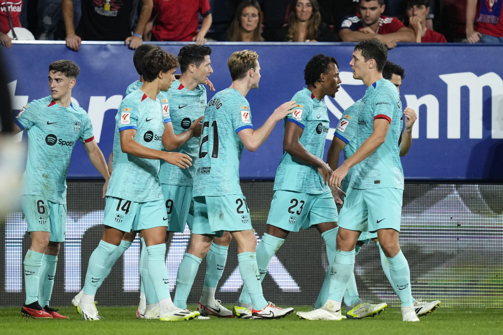 معلق مباراة برشلونة ونابولي الإيطالي في دوري أبطال أوروبا