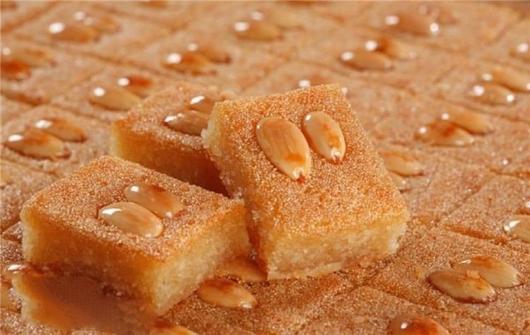 بمناسبة اقتراب شهر رمضان ..  طريقة عمل البسبوبة بأقل التكاليف زي الجاهزة بالظبط