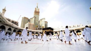ما هي خطوات استخراج تصريح الحج هذا العام للمواطنين والمقيمين إلكترونيا 1445