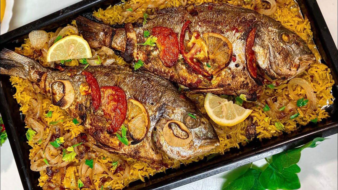 طريقة عمل السمك المشوي بالردة في الفرن مع أرز اصفر بالكركم والكاري 5 طريقة عمل السمك المشوي بالردة في الفرن مع أرز اصفر بالكركم والكاري