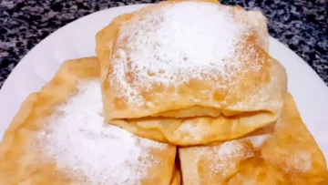 فطائر السكر في الطاسة بعجينة طرية وطعم خرافي اعمليها لأولادك في البيت
