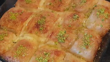 جهزي الحلو .. طريقة عمل الفطير بالقشطة اللذيذة بنص كوباية زبدة وربع كوباية سكر وبس