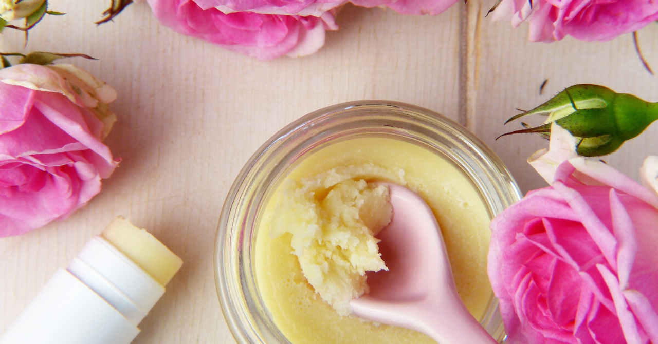 برائحة عطرة تدوم لساعات .. طريقة لعمل مزيل عرق طبيعي من زبدة الشيا هيخلي ريحتك زي الفل