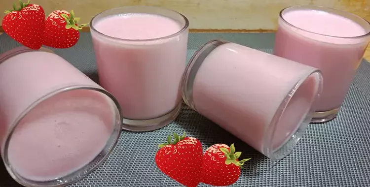 متشتريهاش من برا في رمضان .. زبادي بالفراولة في أقل من 5 دقايق