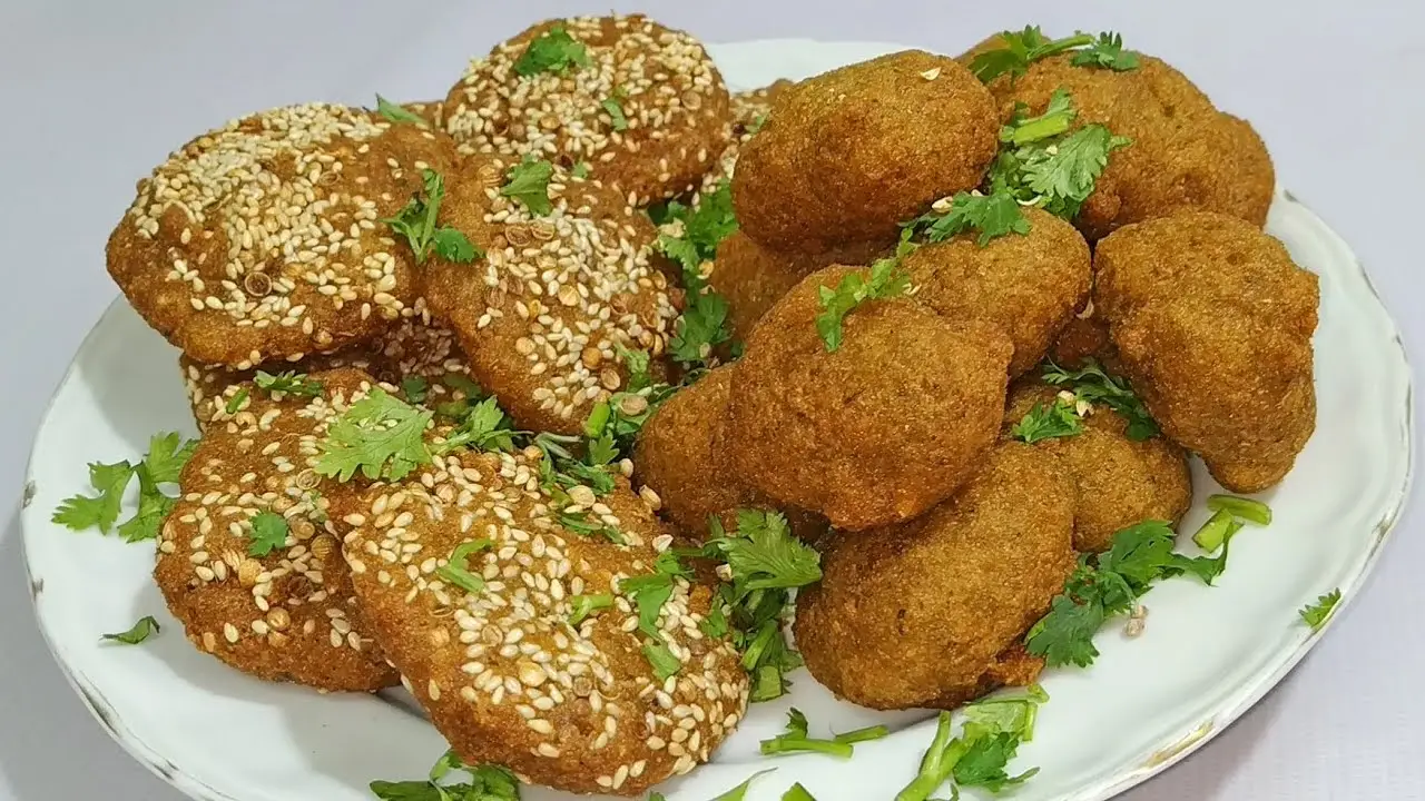 حضري للسحور قبل رمضان.. أفضل طريقة لتحضير عجينة طعمية هشة ولذيذة مثل المطاعم 5 حضري للسحور قبل رمضان.. أفضل طريقة لتحضير عجينة طعمية هشة ولذيذة مثل المطاعم