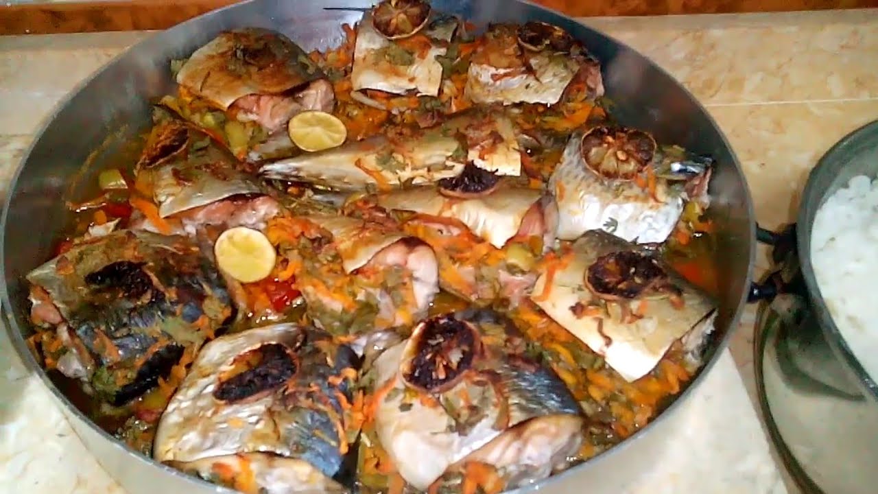 عمل أحلى صينية سمك في الفرن وأرز صيادية زي المطاعم تمامًا 5 عمل أحلى صينية سمك في الفرن وأرز صيادية زي المطاعم تمامًا