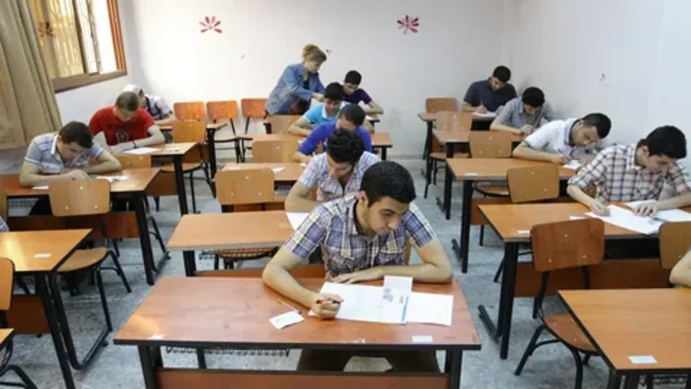 وزير التعليم يكشف مواصفات وشكل امتحانات الثانوية العامة 2024 5 وزير التعليم يكشف مواصفات وشكل امتحانات الثانوية العامة 2024