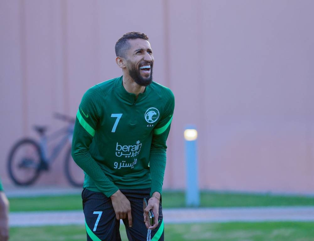 الإعلامي وليد الفراج يهاجم سلمان الفرج نظير أحداث المنتخب السعودي الأخيرة: "ناقش نفسك أنت على بعد أمتار قليلة" 5 الإعلامي وليد الفراج يهاجم سلمان الفرج نظير أحداث المنتخب السعودي الأخيرة: “ناقش نفسك أنت على بعد أمتار قليلة”