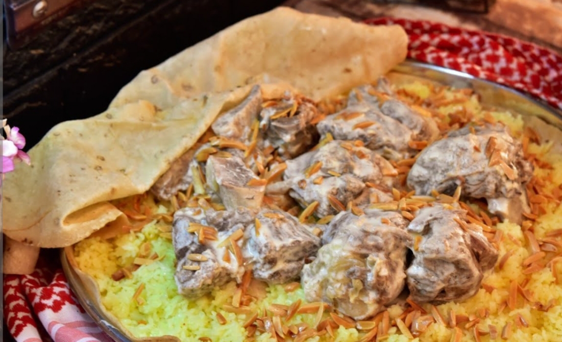 “لمذاق طيب”طريقة عمل المنسف الأردني على أصوله أشهر الأكلات الأردنية على المائدة