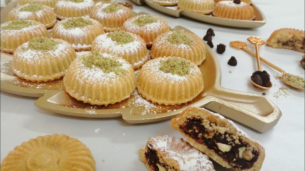 أجمل مخبوزات العيد معمول السميد بحشوة التمر اللذيذة بمعايير مضبوطة أحلى من الجاهز 5 أجمل مخبوزات العيد معمول السميد بحشوة التمر اللذيذة بمعايير مضبوطة أحلى من الجاهز