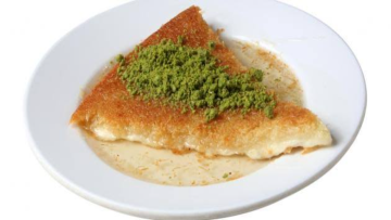 أفضل طريقة لتحضير الكنافة النابلسية بمذاق رائع 