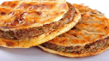 طريقة عمل الحواوشي بالفراخ واللحمة بمكونات اقتصادية