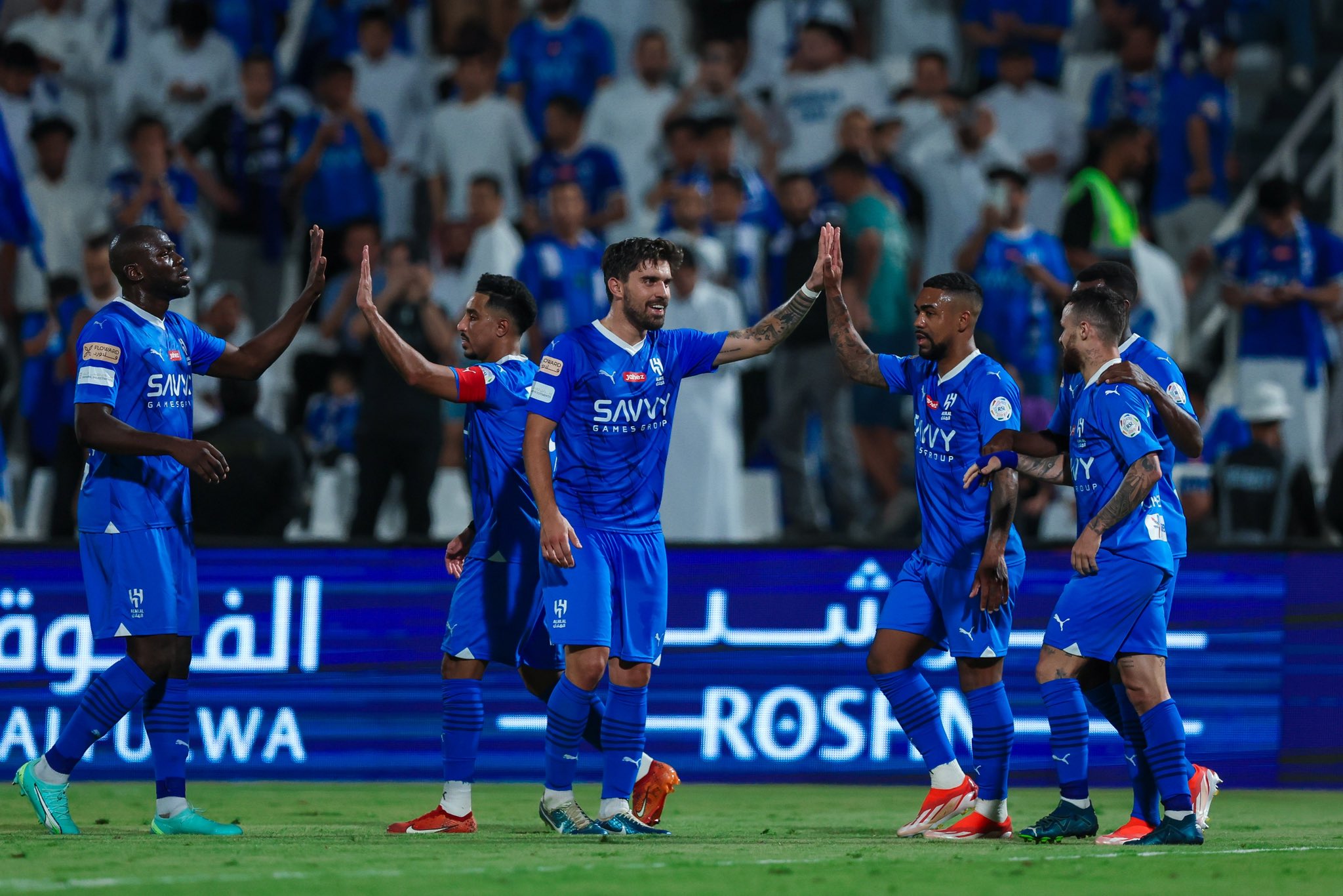 الهلال ينتصر على الطائي بثلاثية ويقترب من تحقيق دوري اللاهزيمة 5 الهلال ينتصر على الطائي بثلاثية ويقترب من تحقيق دوري اللاهزيمة