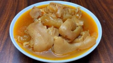 جهزيها للعيد!.. طريقة عمل شوربة الكوارع على أصولها في البيت بتتبيلة مميزة