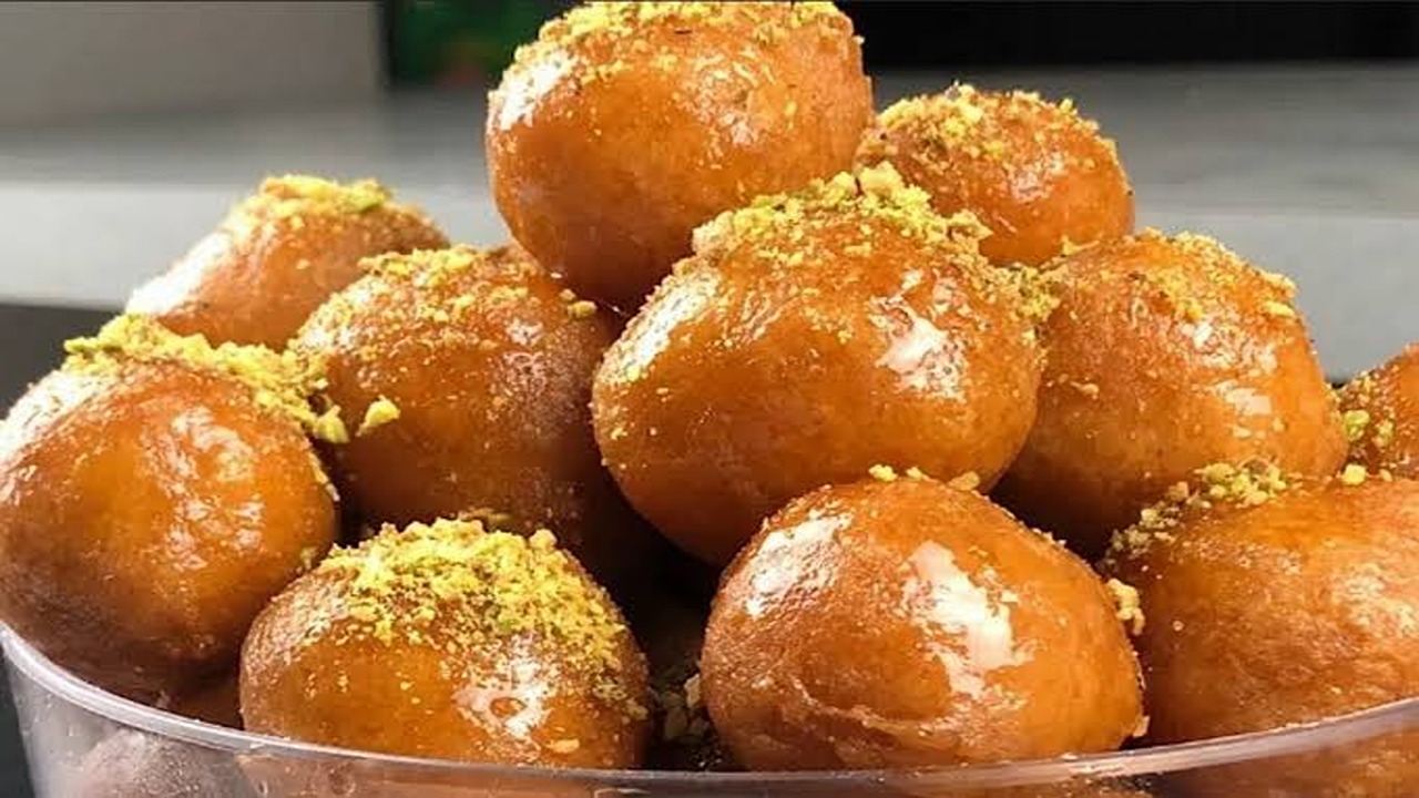 طريقة عمل الزلابية على الطريقة الأصلية بقرمشة مميزة والسر في الشربات
