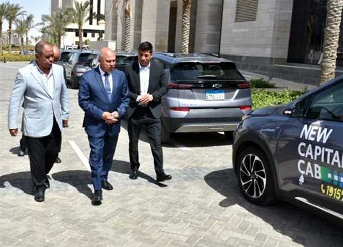 “بعد الإعلان عن بدء تشغيله اليوم” ما هو مشروع التاكسي الكهربائي بالعاصمة الإدارية الجديدة؟