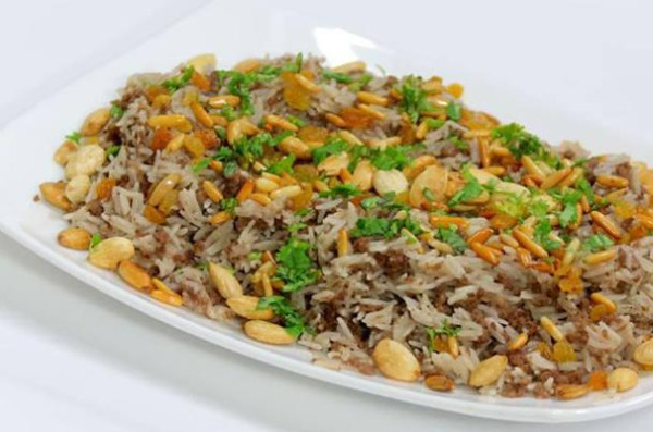 طريقة عمل أرز بالخضار واللحمة المفرومة في المنزل 5 طريقة عمل أرز بالخضار واللحمة المفرومة في المنزل