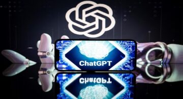 أبل تقترب من صفقة لاستخدام ChatGPT على هواتف آيفون