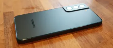 سعر ومواصفات Samsung Galaxy S22: الأداء المتميز في جهازك الجديد