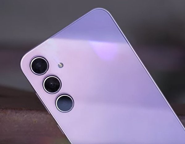 Samsung Galaxy A35 5G: تجربة السرعة الخارقة التصميم الأنيق والتكنولوجيا المتقدمة في جهاز واحد! 5 Samsung Galaxy A35 5G: تجربة السرعة الخارقة التصميم الأنيق والتكنولوجيا المتقدمة في جهاز واحد!