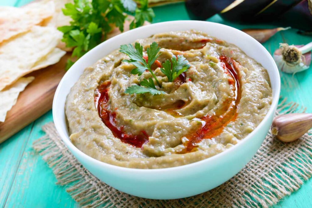 طريقة عمل سلطة بابا غنوج بالخضار بخطوات سهلة وبمكونات بسيطة 5 طريقة عمل سلطة بابا غنوج بالخضار بخطوات سهلة وبمكونات بسيطة