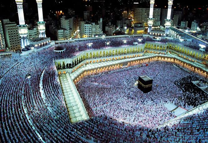 خطوات الدخول إلى مكة المكرمة في حج عام ٢٠٢٤ من خلال منصة أبشر