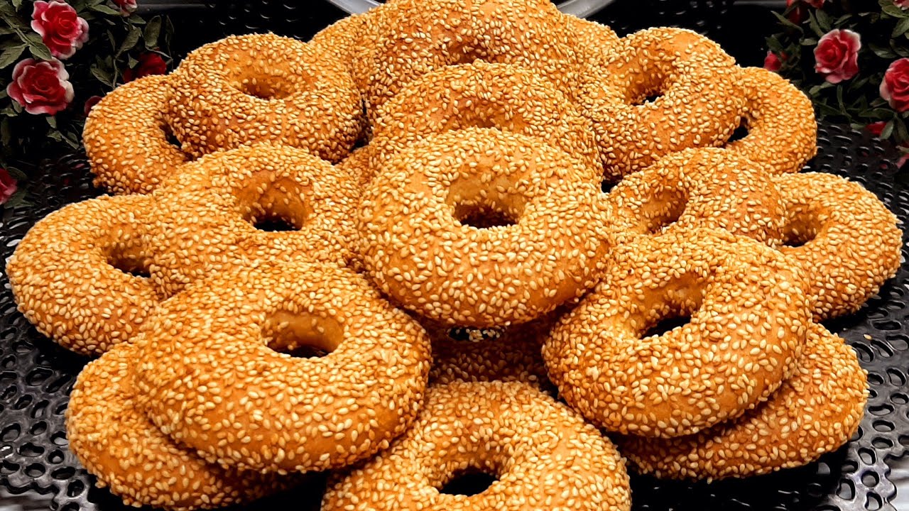 أجمل مخبوزات العيد كعك الحليب بالسمسم مقرمش وهش أحلى من المخابز 5 أجمل مخبوزات العيد كعك الحليب بالسمسم مقرمش وهش أحلى من المخابز