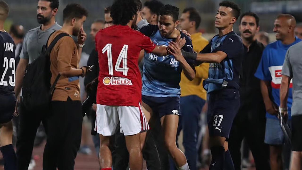 أزمة الشحات والشيبي في تطور مستمر.. اتحاد الكرة يدخل قفص الاتهام وحل وحيد للنجاة 5 أزمة الشحات والشيبي في تطور مستمر.. اتحاد الكرة يدخل قفص الاتهام وحل وحيد للنجاة