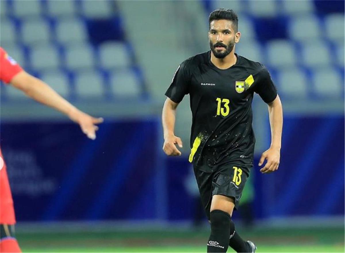 اختلاف اللهجات يُطارد صالح جمعة في الدوري العراقي.. "إيقاف لـ 6 أشهر وغرامة مالية تصل لـ 25 مليون" 5 اختلاف اللهجات يُطارد صالح جمعة في الدوري العراقي.. “إيقاف لـ 6 أشهر وغرامة مالية تصل لـ 25 مليون”