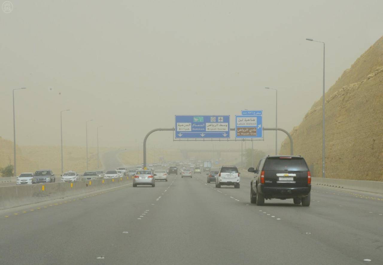 الصحة السعوددية تُحذر الحجاج من التعرض لأشعة الشمس مباشرةً وتطالبهم بالالتزام بالتعليمات