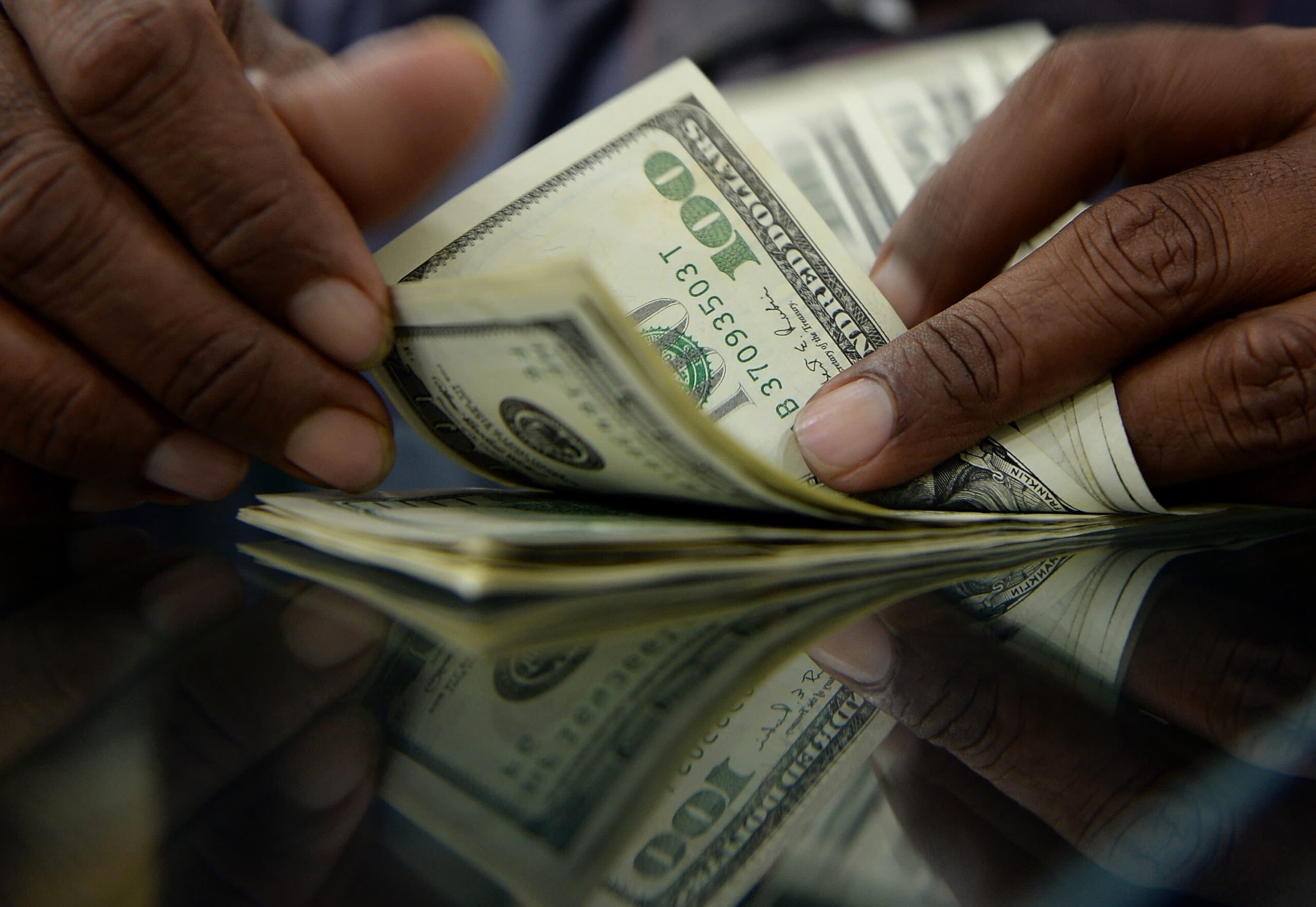 سعر صرف الدولار أمام الجنيه اليوم الجمعة 3 مايو 2024 5 سعر صرف الدولار أمام الجنيه اليوم الجمعة 3 مايو 2024